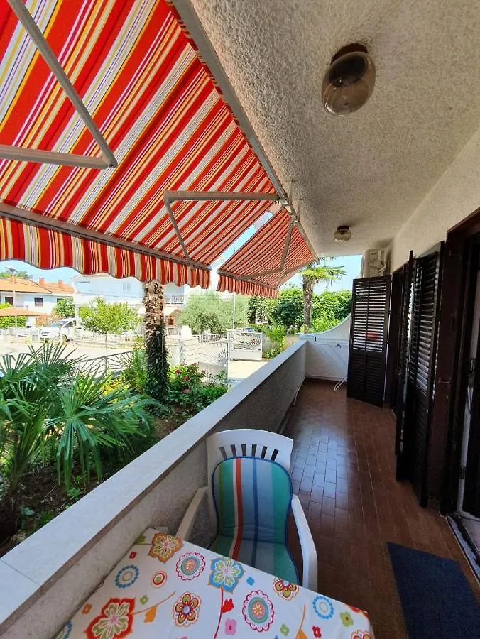 Bibaj Apartaments - 350M Strand, Beach, Spiaggia Porec 0*,