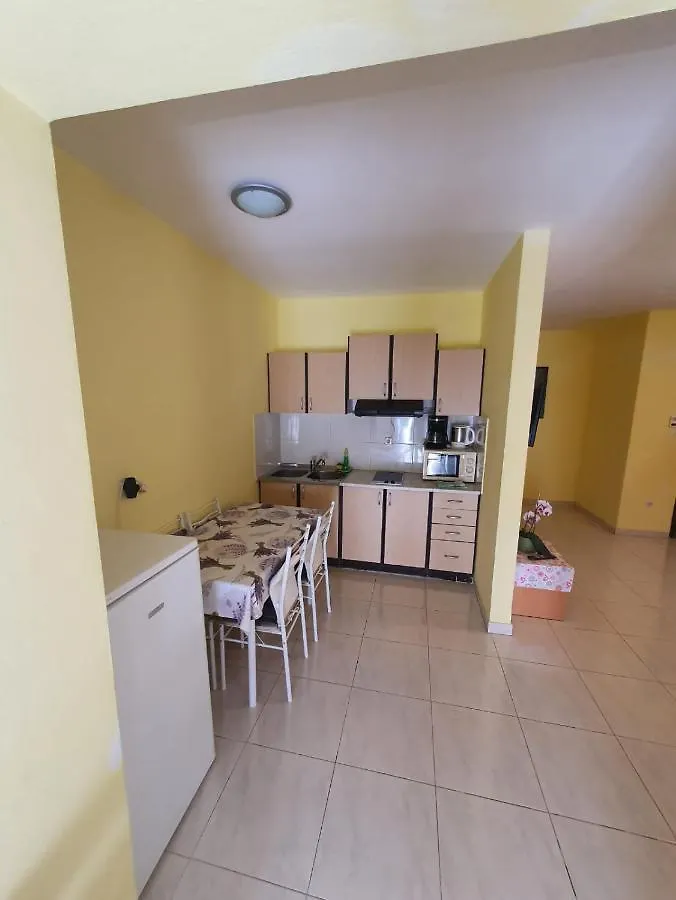 Bibaj Apartaments - 350M Strand, Beach, Spiaggia Porec 0*,  Croatia